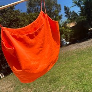 orange tank🧡
